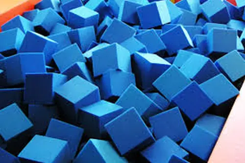 Cubes de mousse pour fosse de réception