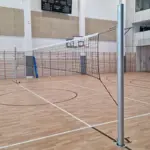 Poteaux de volley-ball fixes en acier